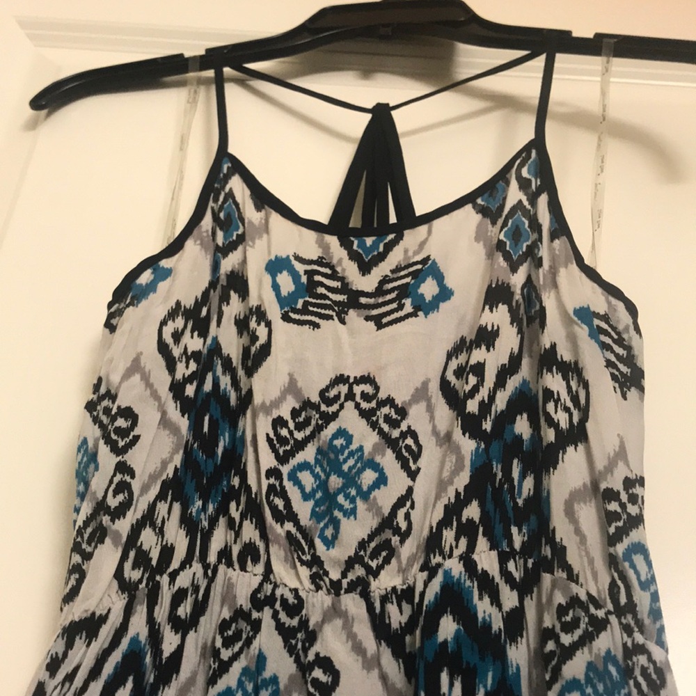 Patterned Maxi Dress - Picture 3 of 6